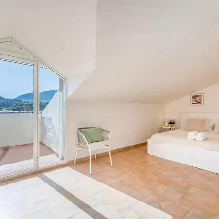 Apartamento Vb Palmeras 4bdr Duplex *